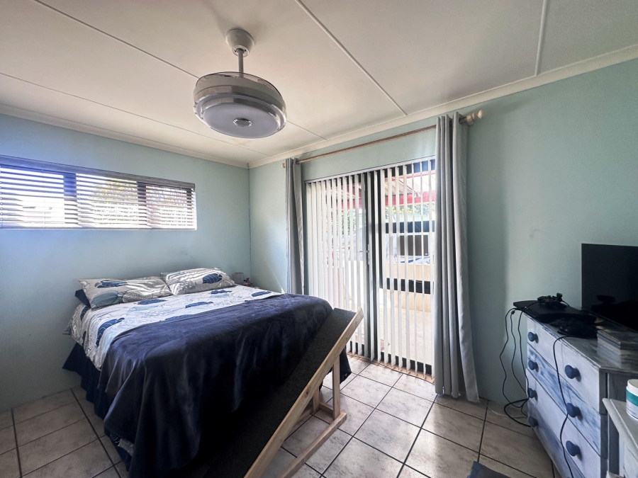 3 Bedroom Property for Sale in Stilbaai Wes Western Cape